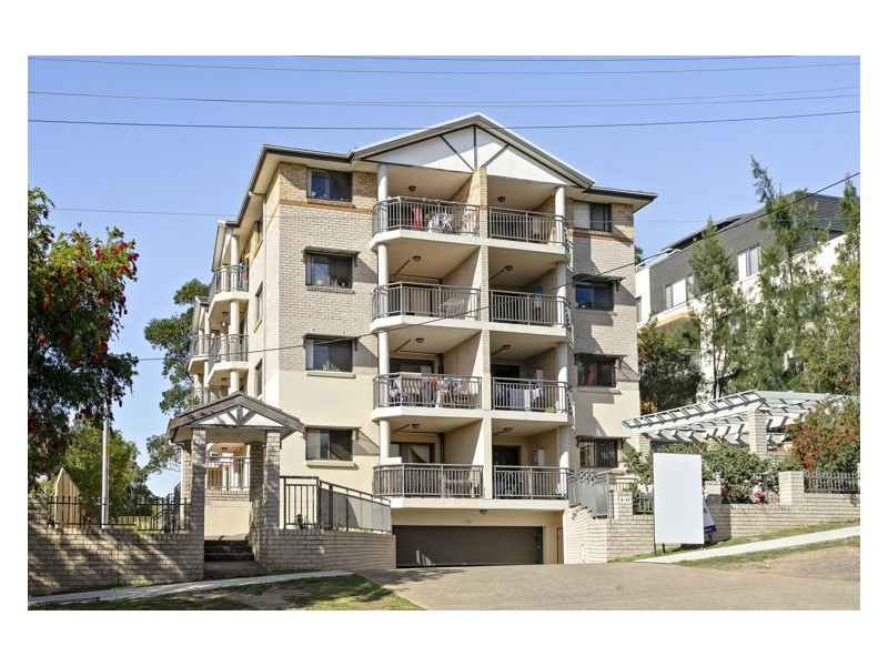 13/8-10 Clifton Street, Blacktown NSW 2148