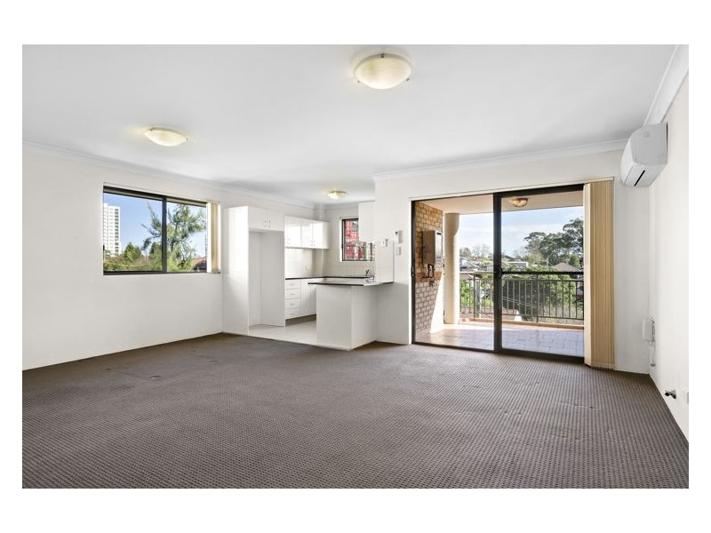 13/8-10 Clifton Street, Blacktown NSW 2148
