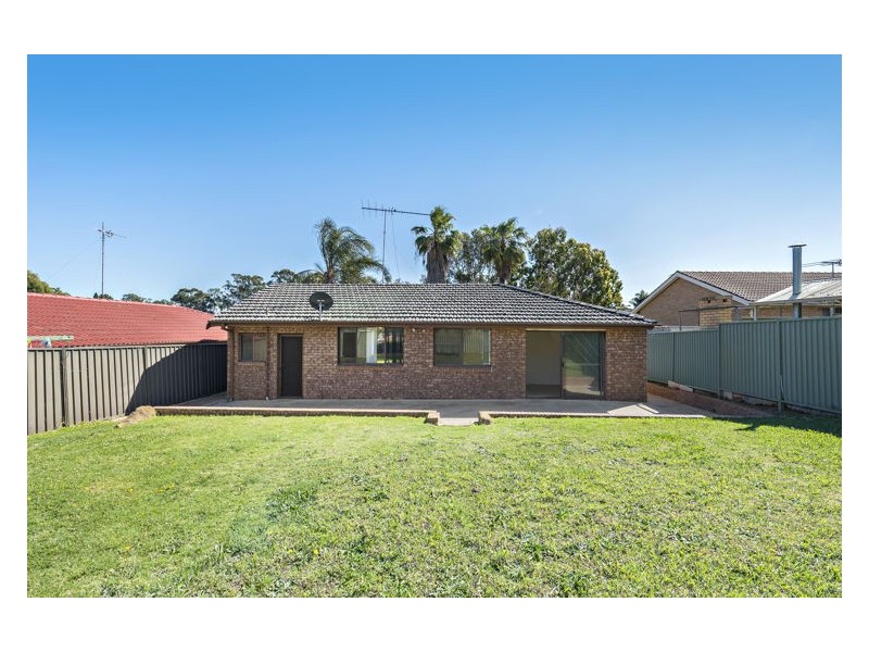22 Ashgrove Crescent, Blacktown NSW 2148