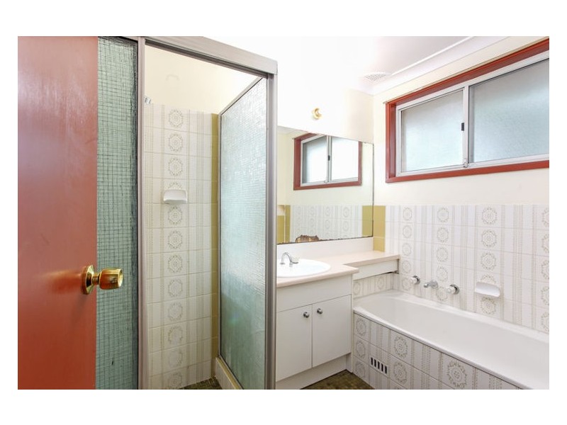 8 Flint Street, Kings Langley NSW 2147