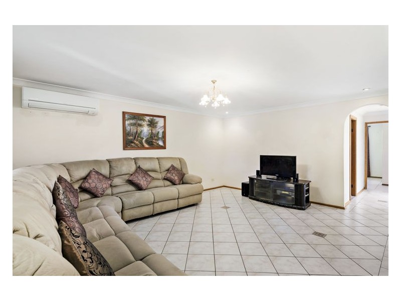 4 Carnation Avenue, Claremont Meadows NSW 2747