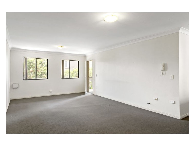 18/5-9 Fourth Avenue, Blacktown NSW 2148