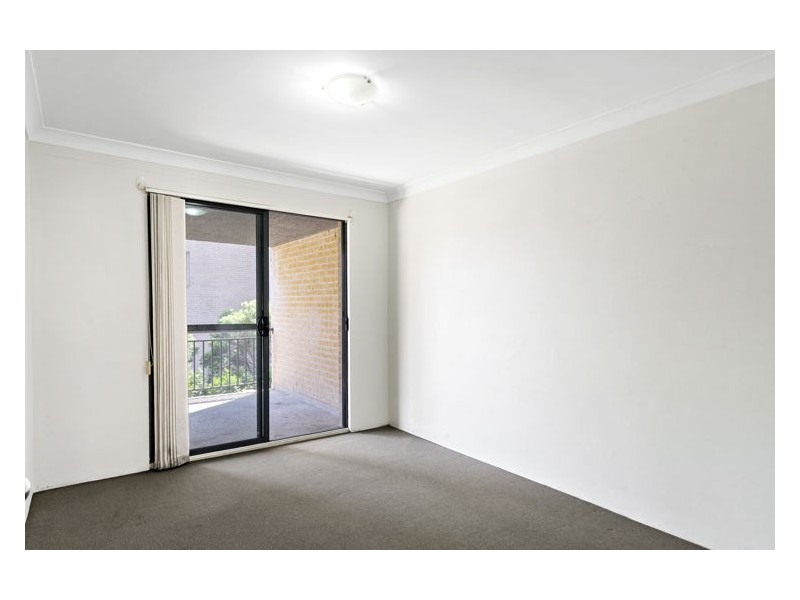 18/5-9 Fourth Avenue, Blacktown NSW 2148