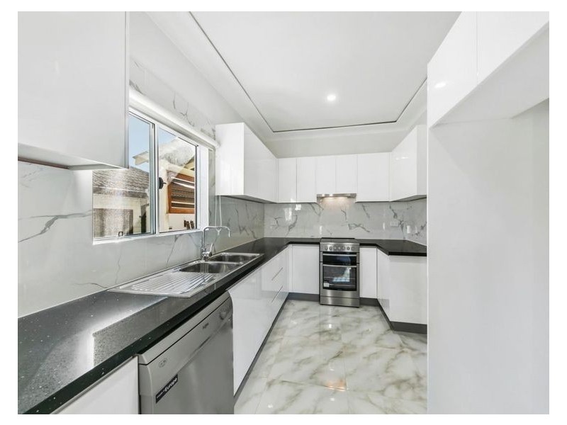 10 Burdett Crescent, Blacktown NSW 2148