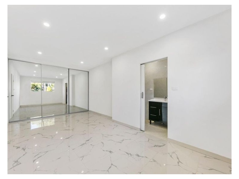 10 Burdett Crescent, Blacktown NSW 2148