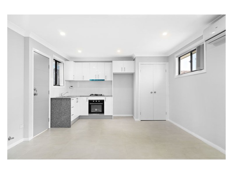 5A Nathan Crescent, Dean Park NSW 2761