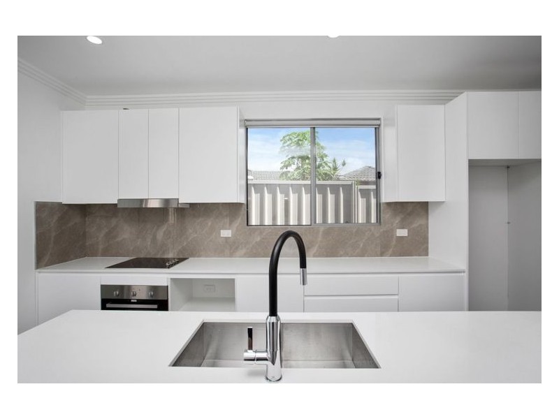 1A Emma Crescent, Constitution Hill NSW 2145