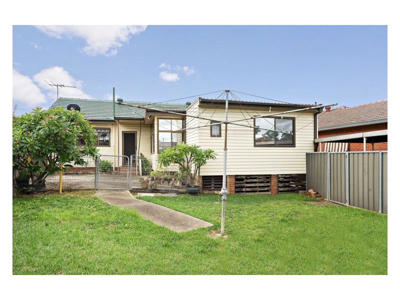 14 Robina Street, Blacktown NSW 2148