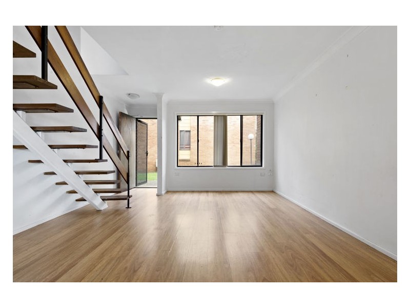 19/2-8 Kazanis Court, Werrington NSW 2747