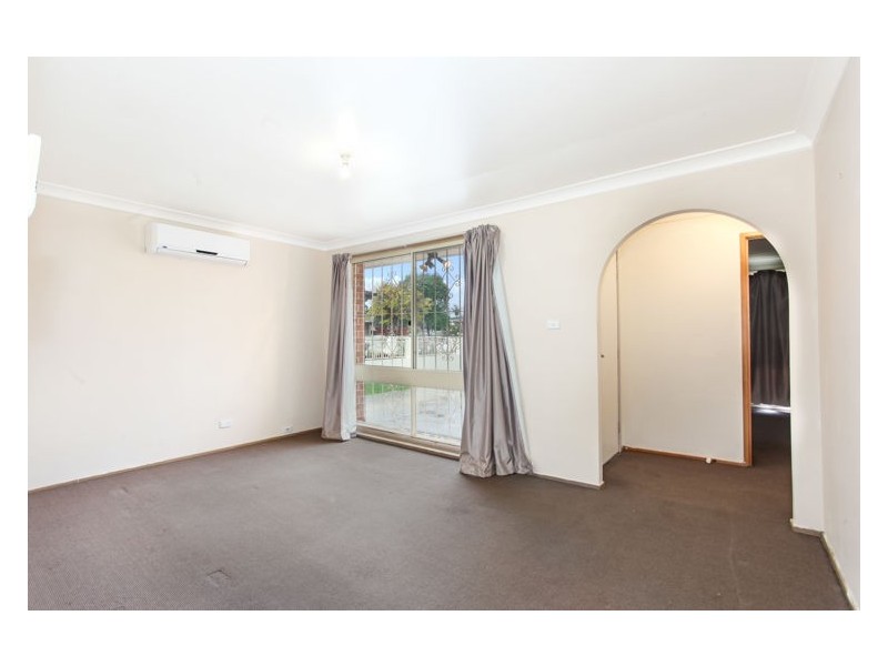 5 Aminta Crescent, Hassall Grove NSW 2761