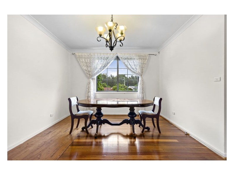 1 Radley Road, Seven Hills NSW 2147