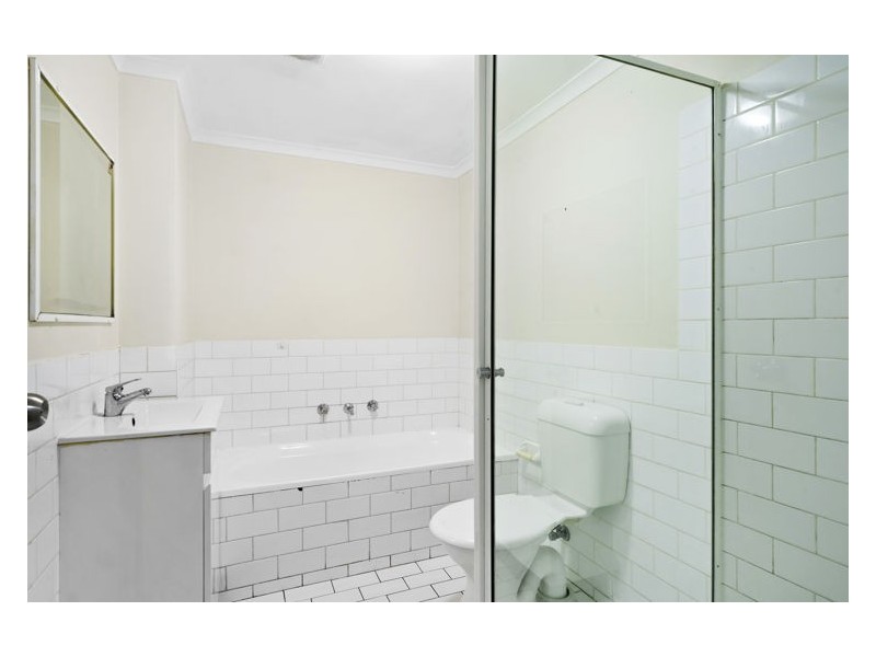 4/25-27 Fourth Avenue, Blacktown NSW 2148