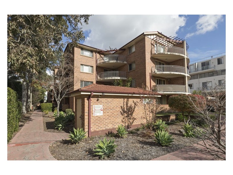 22/8-10 Fourth Avenue, Blacktown NSW 2148