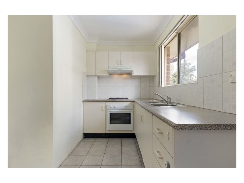 22/8-10 Fourth Avenue, Blacktown NSW 2148