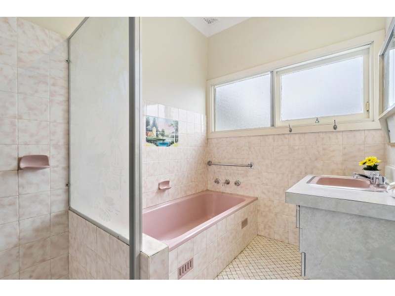 61 Johnson Avenue, Seven Hills NSW 2147