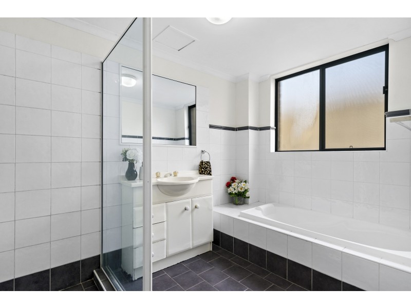 21/5-9 Fourth Avenue, Blacktown NSW 2148
