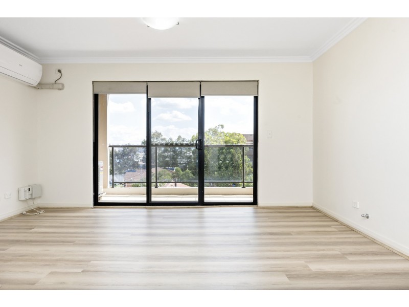 26/8-14 Oxford Street, Blacktown NSW 2148