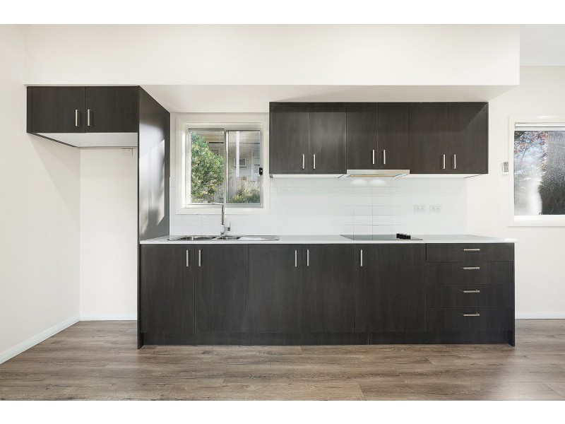 8A Nowland Street, Seven Hills NSW 2147