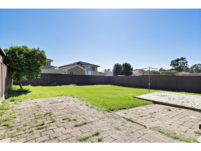 12 Witney Street, Prospect NSW 2148