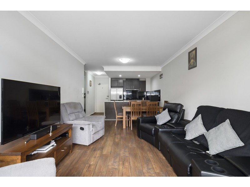 203B/8 Myrtle Street, Prospect NSW 2148