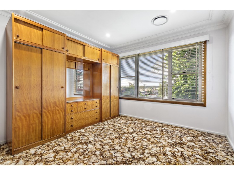 42 Derwent Parade, Blacktown NSW 2148