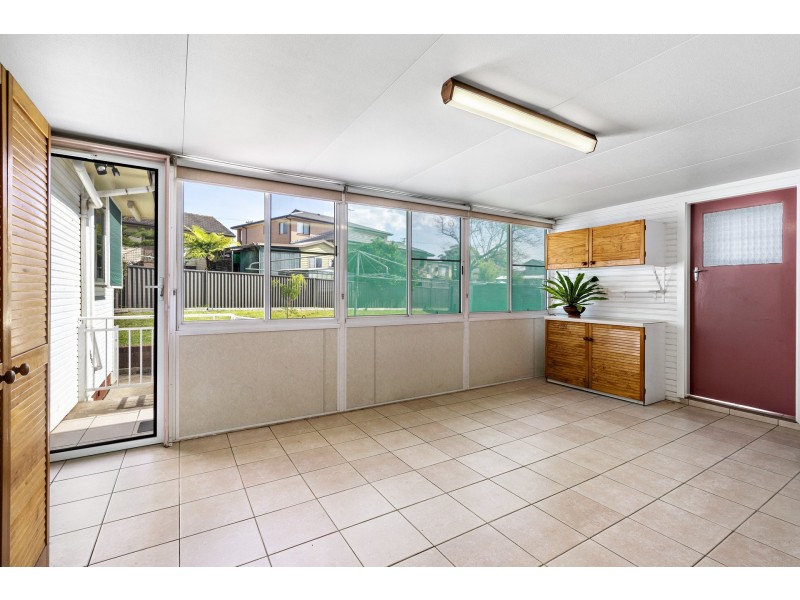 42 Derwent Parade, Blacktown NSW 2148