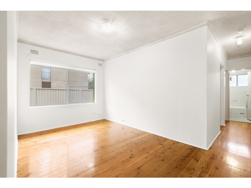 1/34 Treves Street, Merrylands NSW 2160