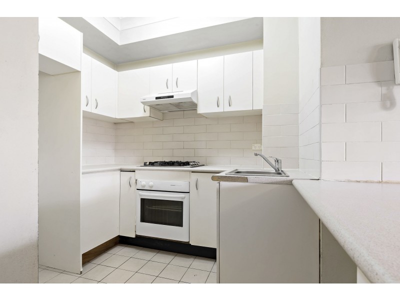 22/11-13 Fourth Avenue, Blacktown NSW 2148