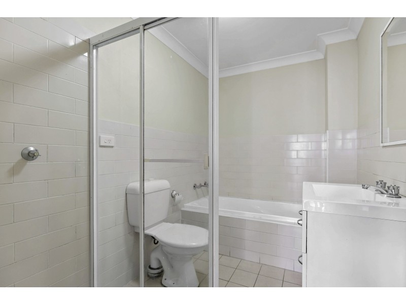 22/11-13 Fourth Avenue, Blacktown NSW 2148