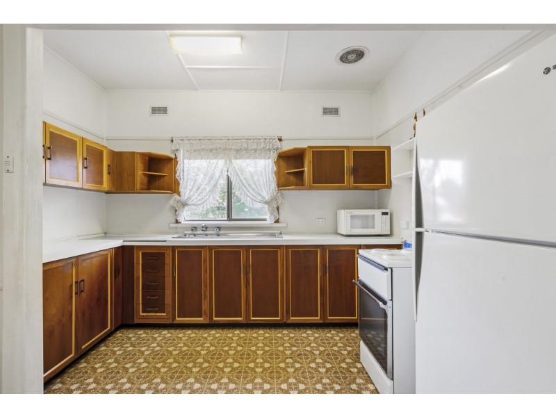 84 Sarsfield Street, Blacktown NSW 2148