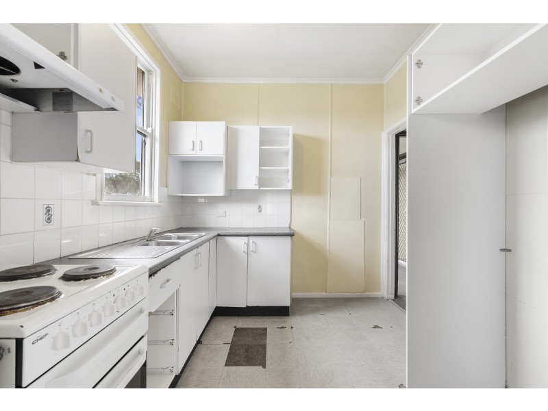 24 Charlton Road, Lalor Park NSW 2147