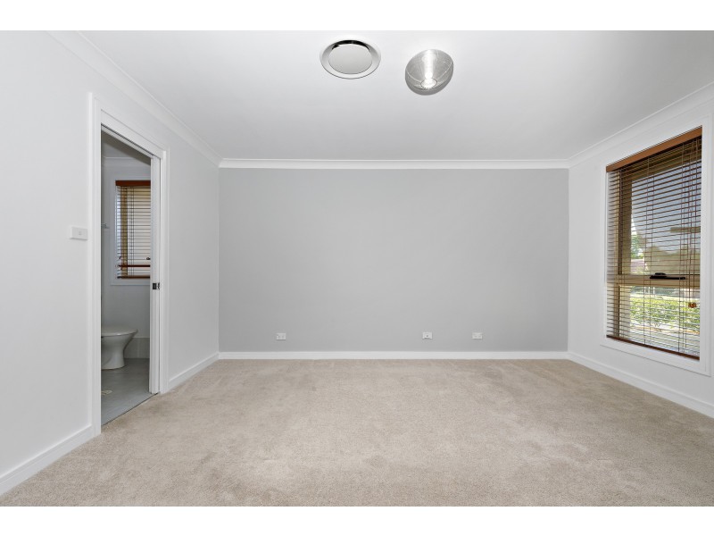 1 Hewitt Link, Harrington Park NSW 2567