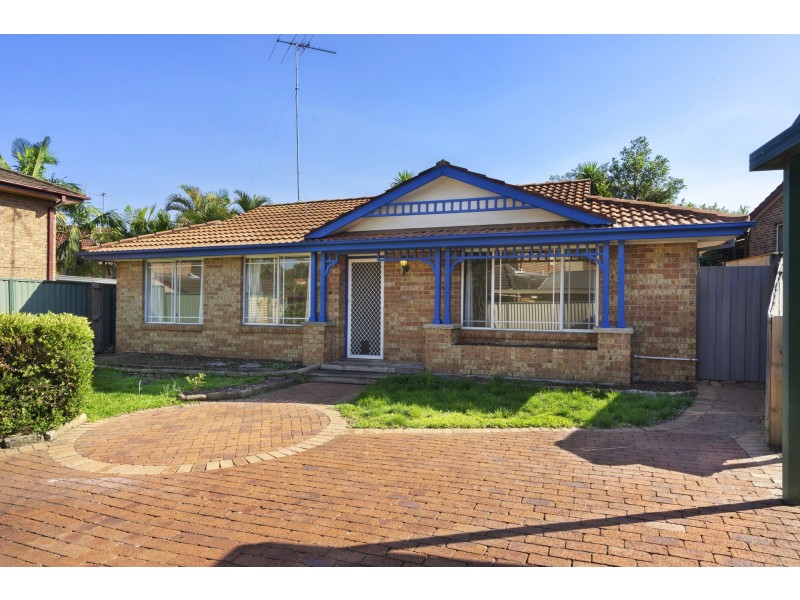 9 Dee Place, Prospect NSW 2148