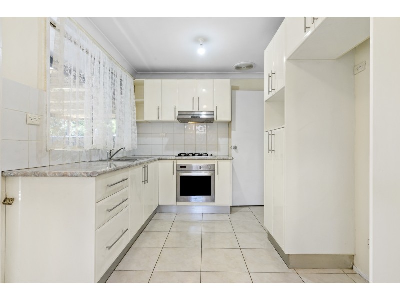 87 Tallagandra Drive, Quakers Hill NSW 2763