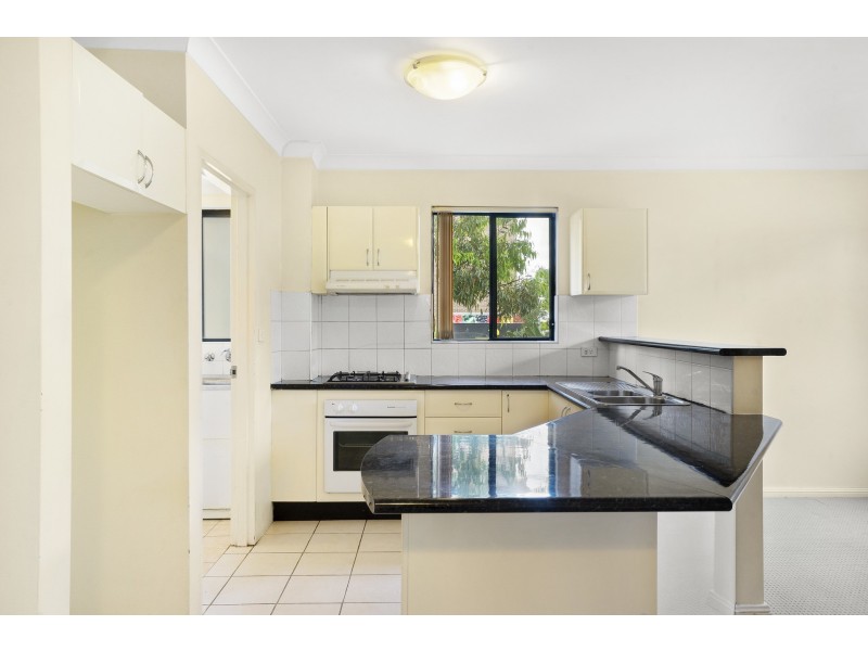 2/23 Bruce Street, Blacktown NSW 2148