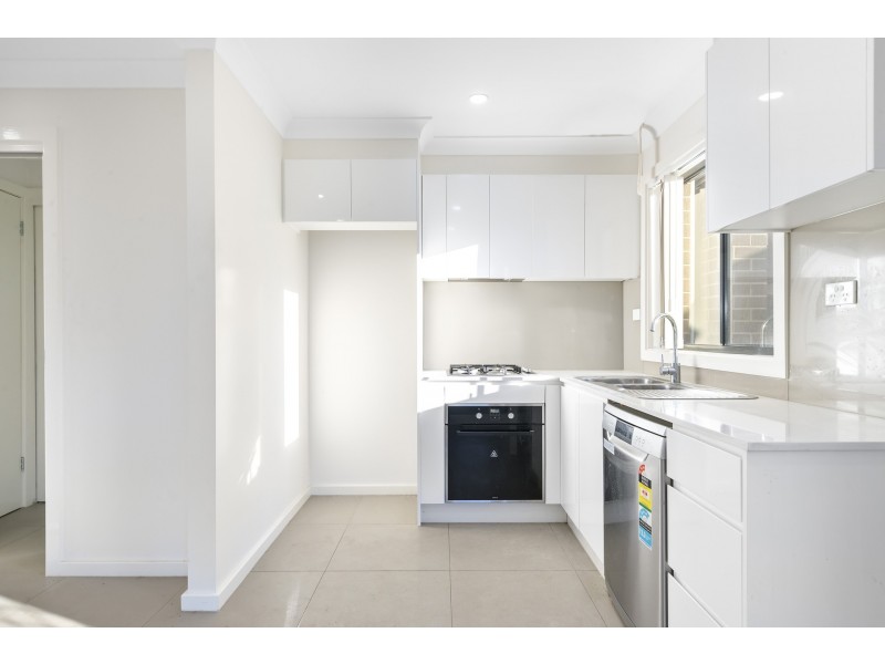 1/96-98 Adelaide Street, Oxley Park NSW 2760