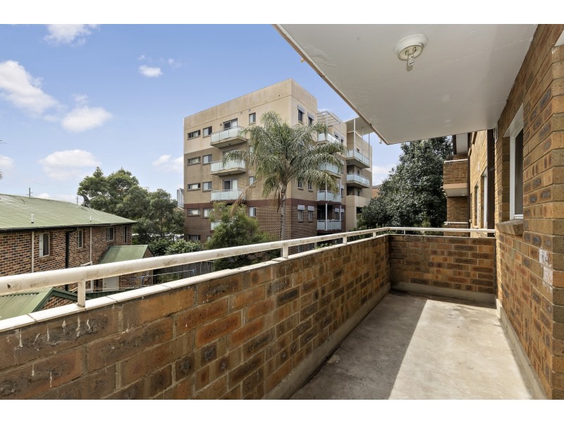 8/21-23 Devitt Street, Blacktown NSW 2148