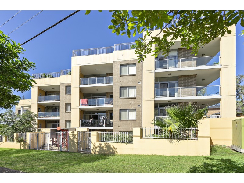 10/2 Bruce Street, Blacktown NSW 2148