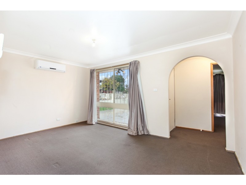 5 Aminta Crescent, Hassall Grove NSW 2761