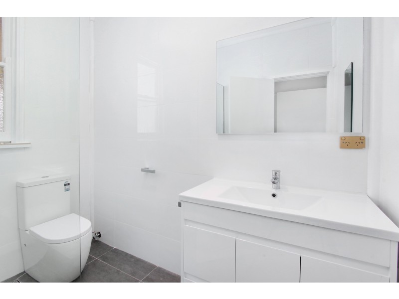 8 Adams Crescent, St Marys NSW 2760
