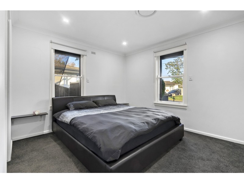 18 Mangariva Avenue, Lethbridge Park NSW 2770