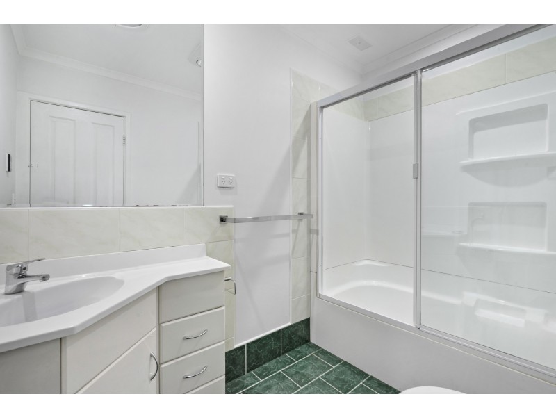 18 Mangariva Avenue, Lethbridge Park NSW 2770