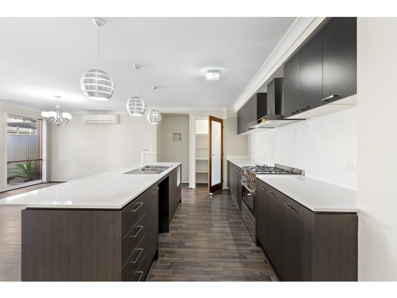 23 Saltbush Circuit, Ropes Crossing NSW 2760