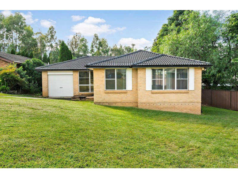 8 Flint Street, Kings Langley NSW 2147