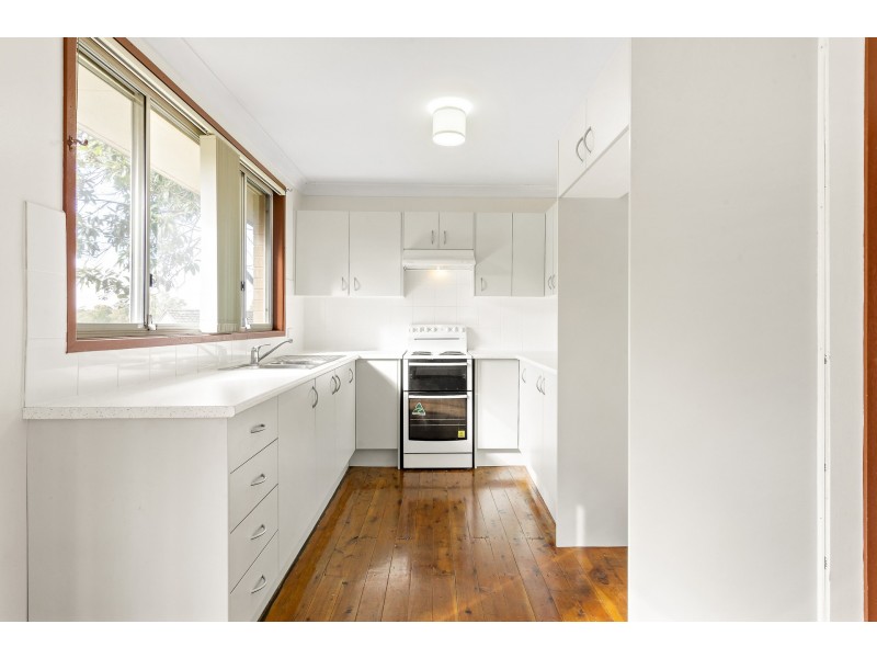 8 Flint Street, Kings Langley NSW 2147