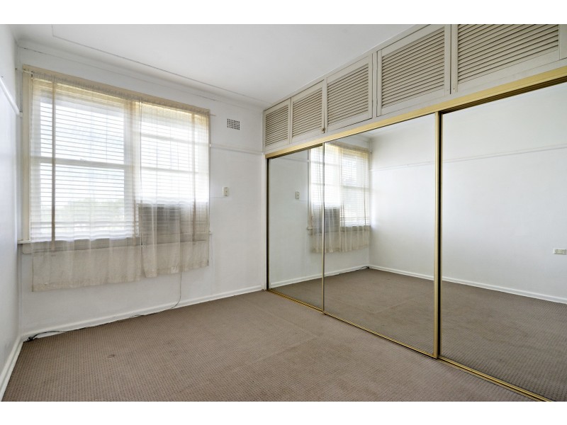 12 Holmes Street, Lalor Park NSW 2147