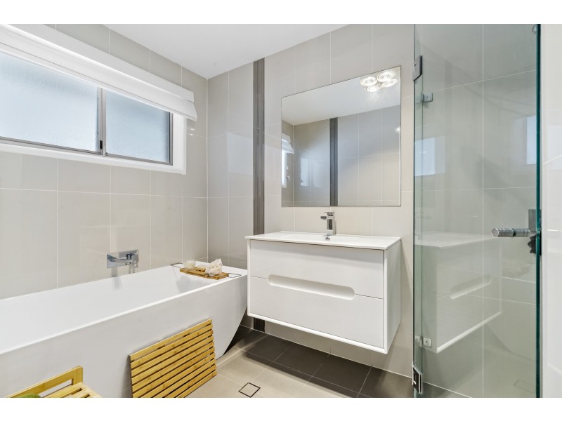 4 Chateau Crescent, St Clair NSW 2759