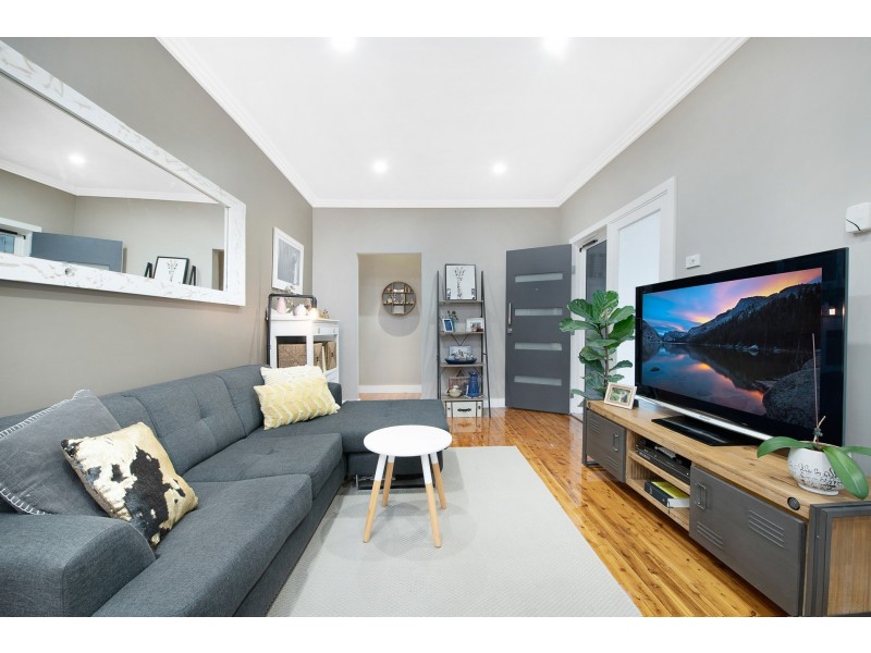 16 Oxley Street, Lalor Park NSW 2147