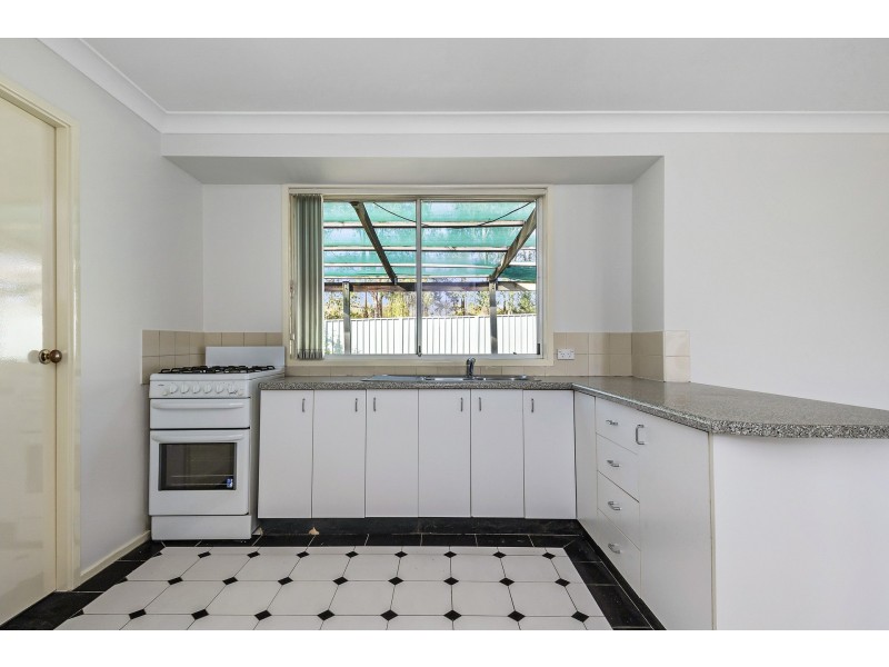 43 Hampton Crescent, Prospect NSW 2148
