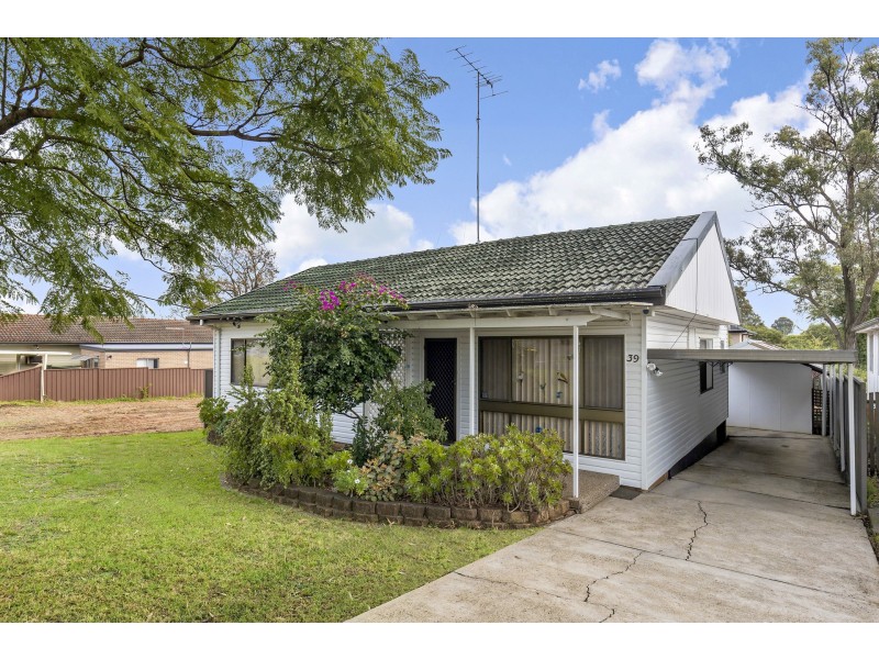39 Kurrajong Crescent, Blacktown NSW 2148